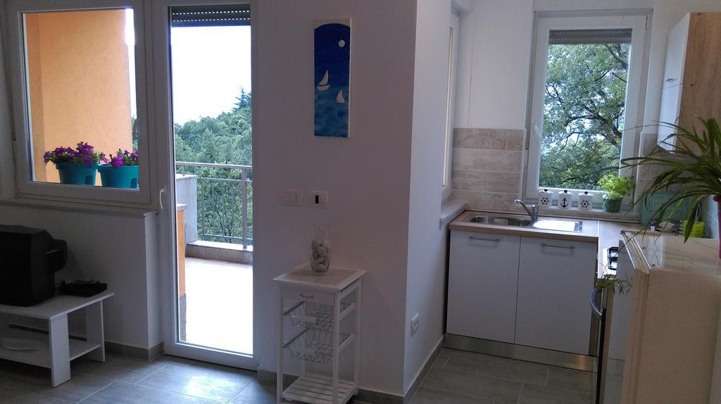 Apartment Julie 4 Риека Экстерьер фото